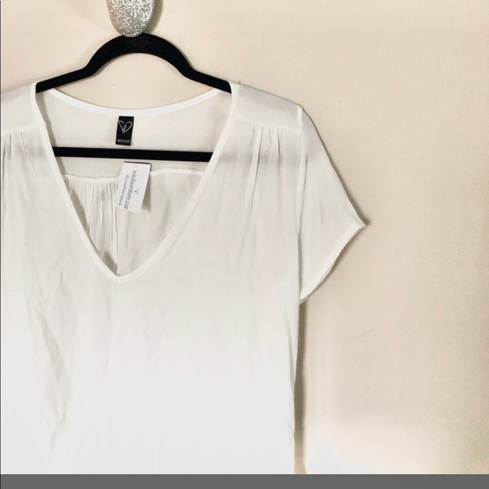 Windsor | v neck short sleeve M NEW